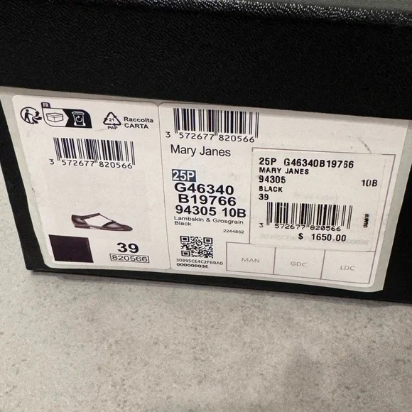 Chanel 2025 Pre-Spring Black Mary Jane Flats Pearl Gold Accents Size 39 w box - Picture 3 of 12